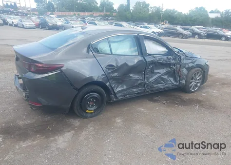 2019 Mazda Mazda3 Preferred Package z USA, uszkodzony, nr VIN 3MZBPADL1KM113872